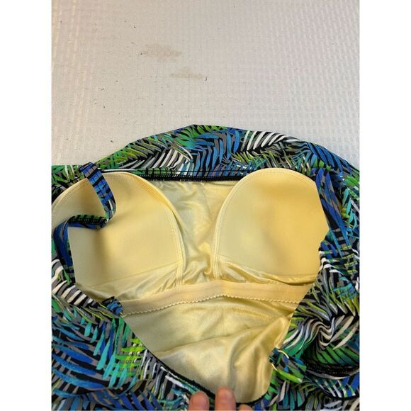 Fit 4 U Slimming Bathing suit romper shorts size 14 blue green ruffles 1 piece - Picture 8 of 9